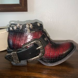 Freebird Saloon boots, size 7 never worn!